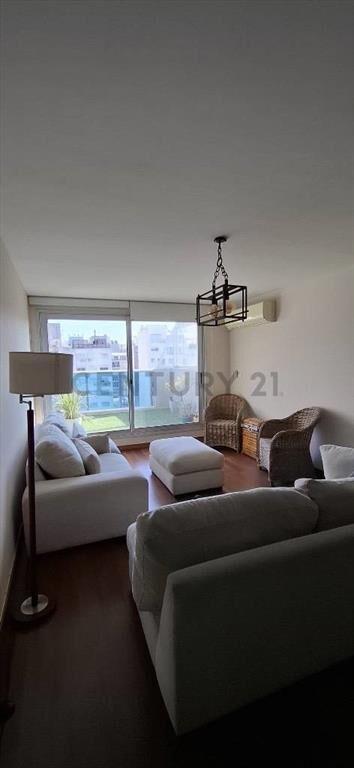 Alquiler de Penthouse en Punta Carretas con cochera y ter...