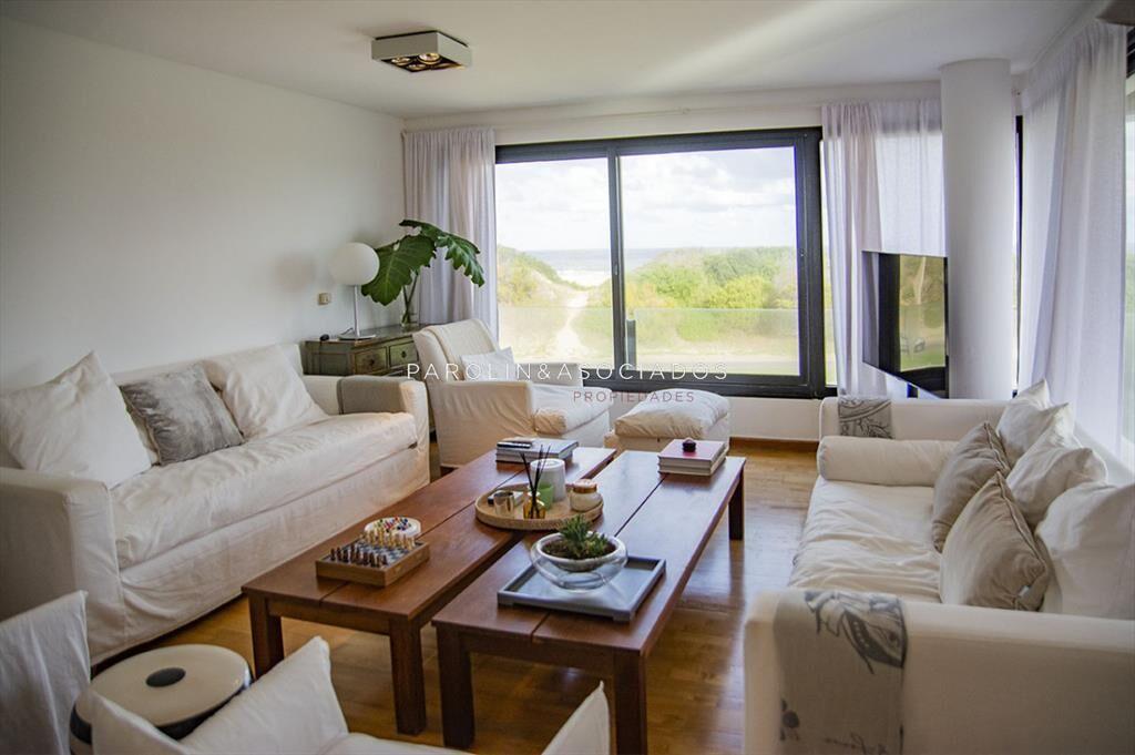 Apartamento de 3 dormitorios ensuite en primera
