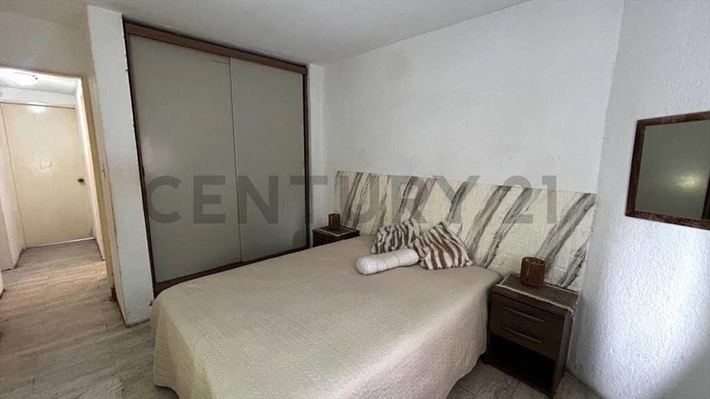 Apartamento en venta/Cordón/Av.18 de Julio/50m2/2 Dormito...