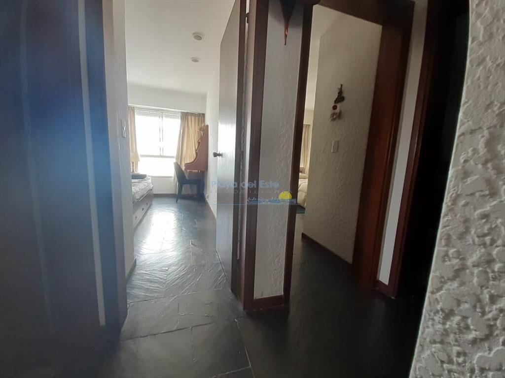 Apartamento en Brava, 3 dormitorios *