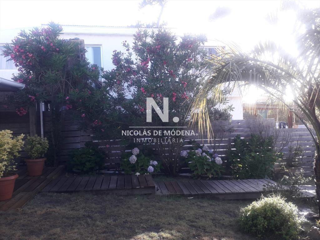2 casa en ph en venta en La Juanita, ideal para