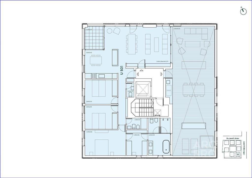 Apartamento penthouse de tres dormitorios en venta en Carra
