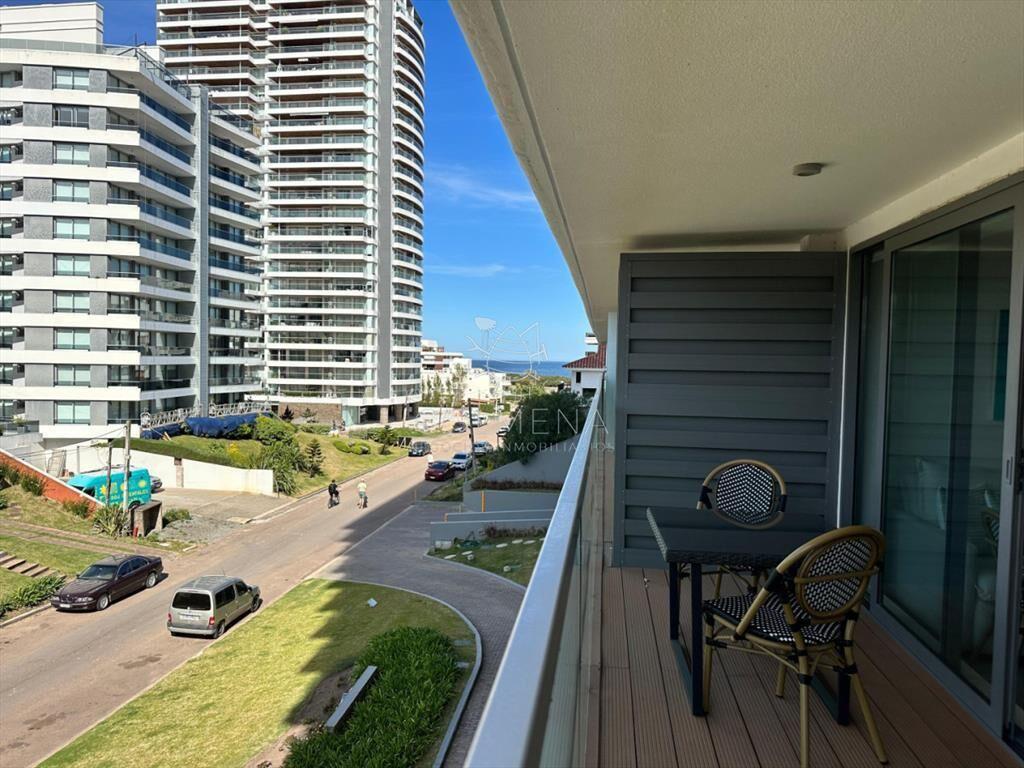 Vende apartamento de 1 dormitorio y medio en Peninsula, Pun
