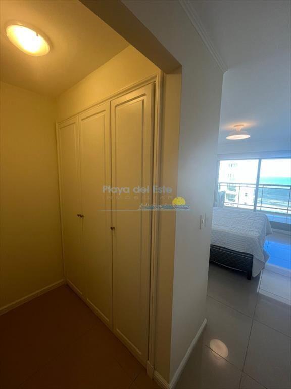 Apartamento en Venta de 3 dormitorios en Punta ,