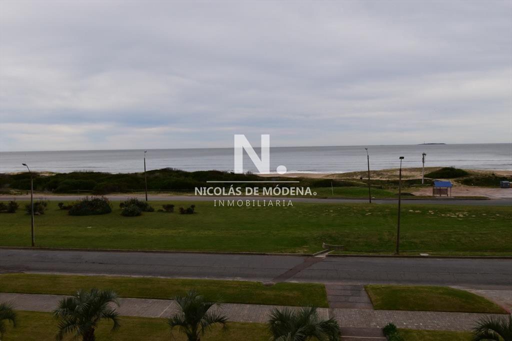Le Parc Punta del Este en Alquiler tres dormitorios