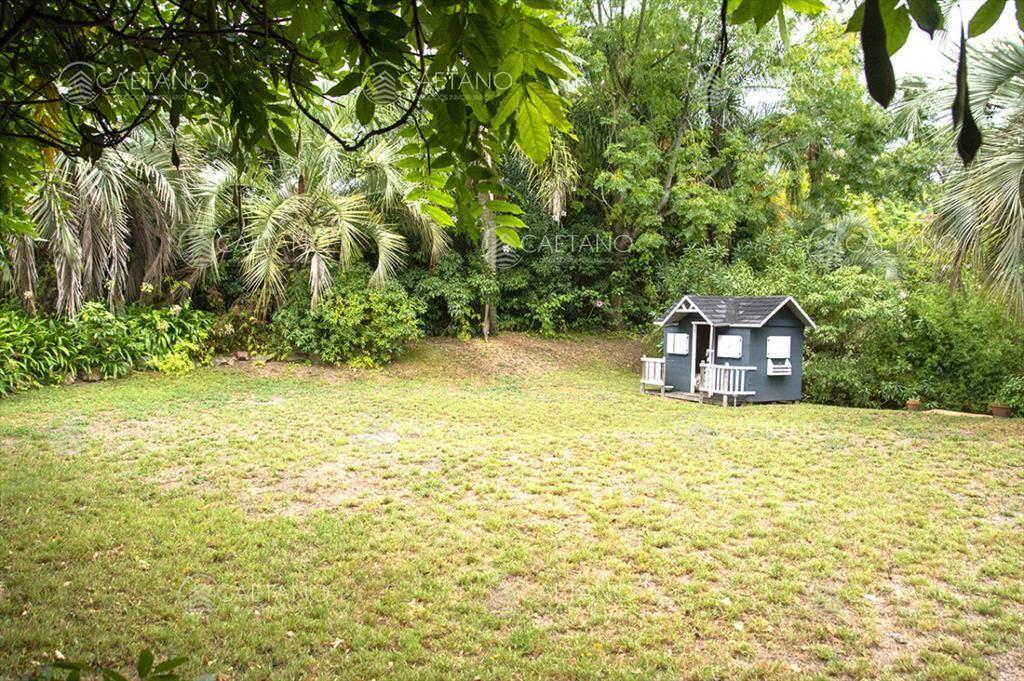 En venta casa de 1 dormitorio con dependencia en Cantegril