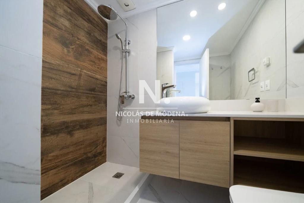Apartamento en Alquiler de 2 dormitorio frente al