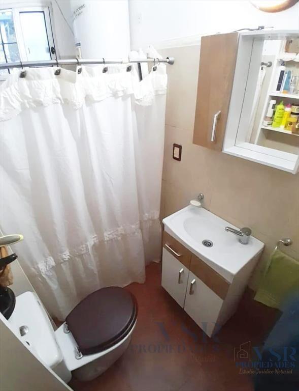 Venta casa 3 dormitorios, 3 baños cochera x 3, galpón fo...