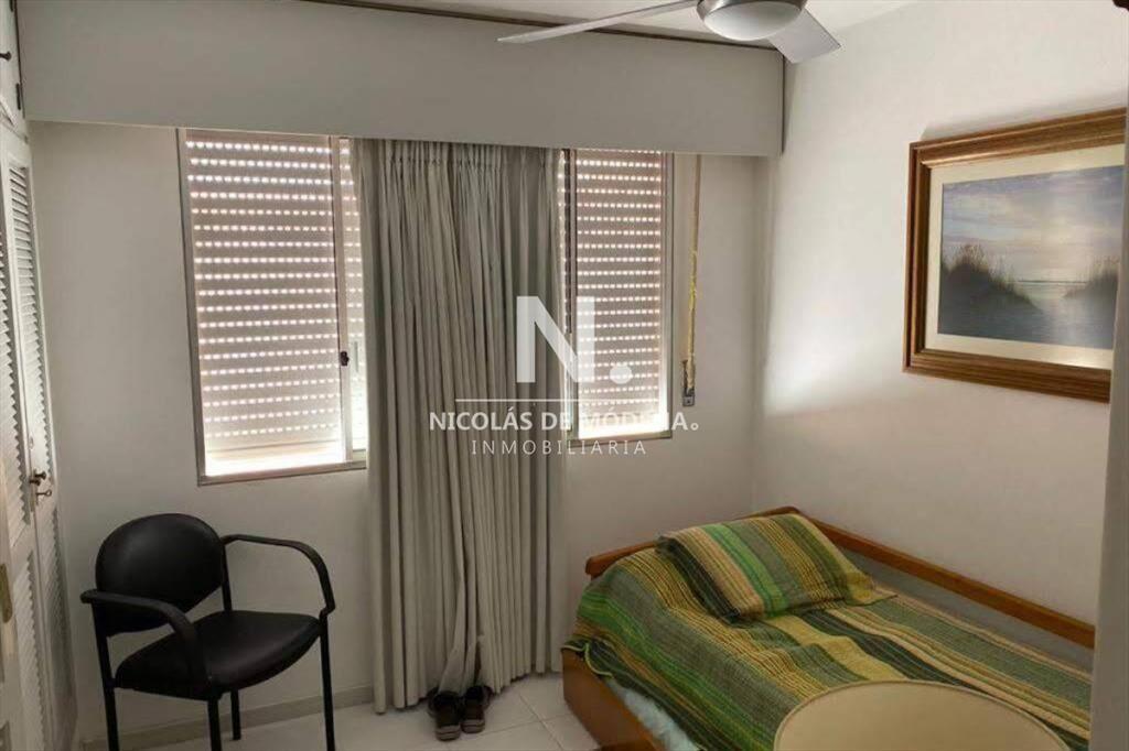 Vende Apartamento de 3 dormitorios ubicado en Peninsula Pun