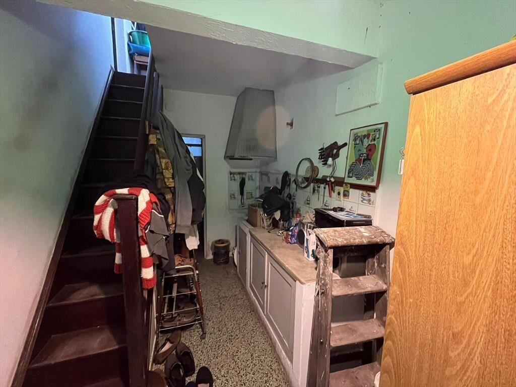 Gran casa de 10 ambientes, 4 baños, gran frente y fondo, es