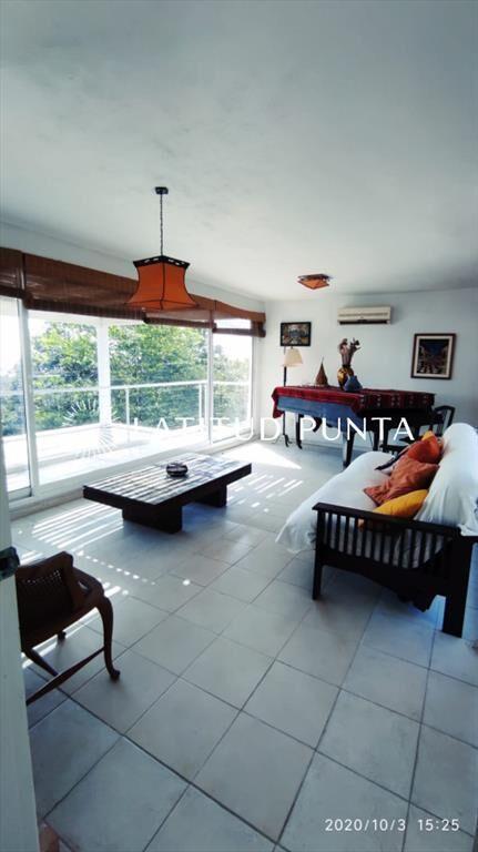 Casa en Punta Ballena con vista al mar