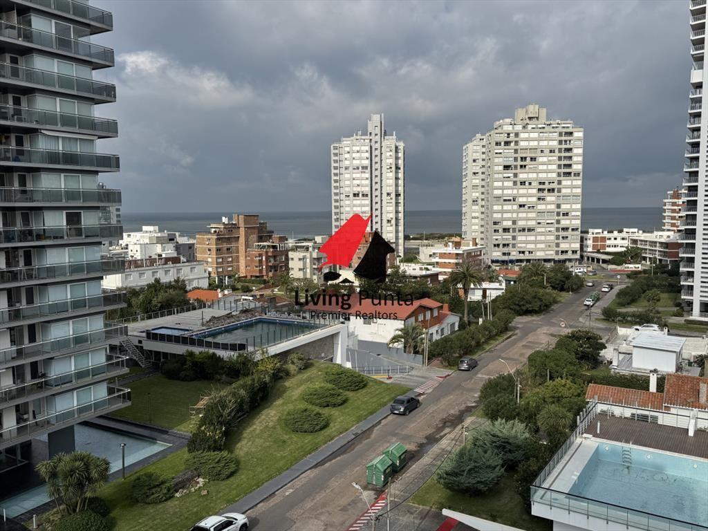 Moderno apartamento en venta a pasos del mar