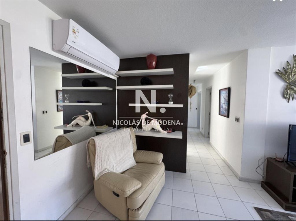 En venta apartamento de 3 dormitorios en Punta