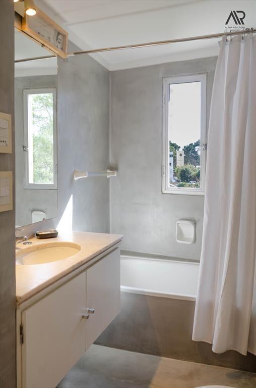 Apartamento en venta c/ cochera en Lugano