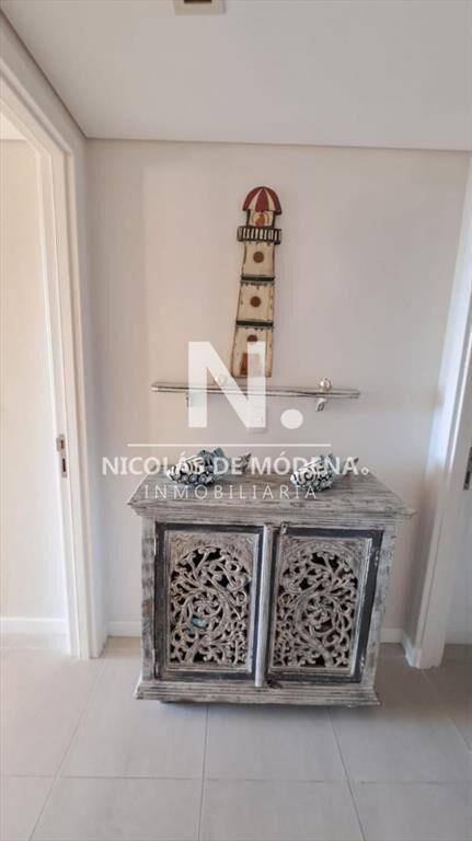 Lujoso Apartamento en venta de 3 dormitorios en Suite en Pu