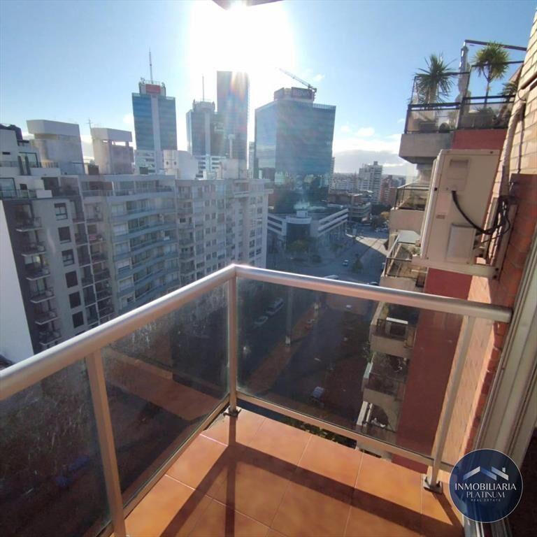 Apartamento en alquiler c/ cochera en Pocitos
