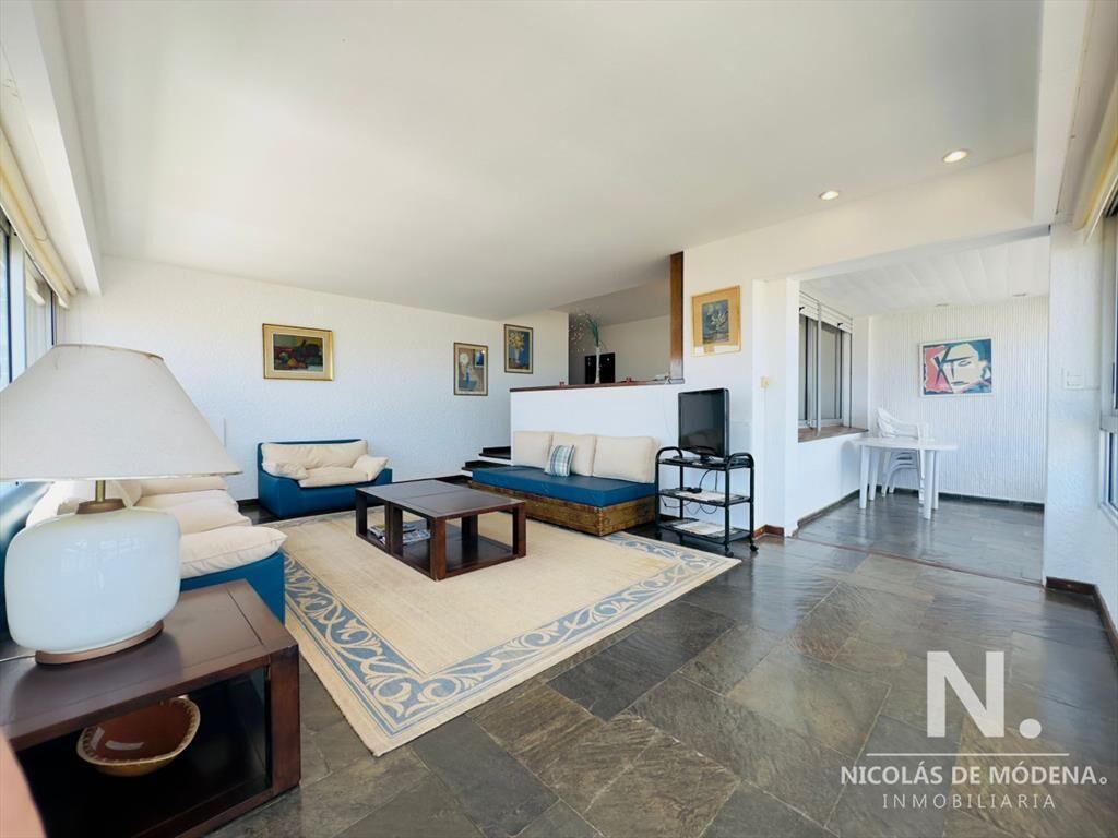 Apartamento de dos dormitorios en Punta del Este
