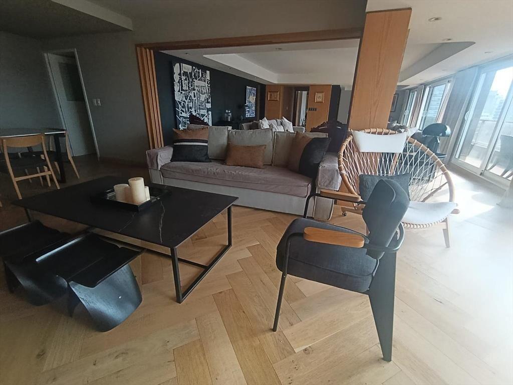 Leyenda Patria, piso alto, 288 m2 24 m2 terrazas, gge x3