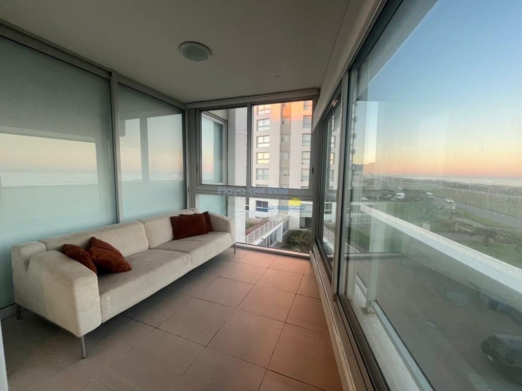 Apartamento en Alquiler de 3 Dormitorios en Punta