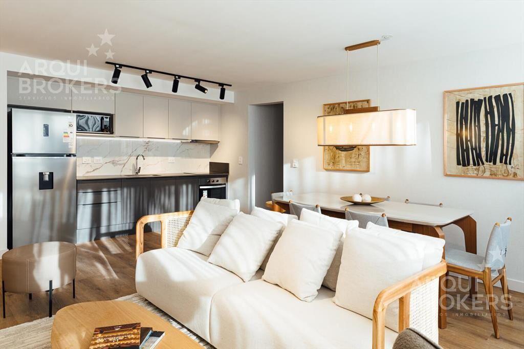 Apartamento de dos dormitorios en venta en Pocitos - 1401