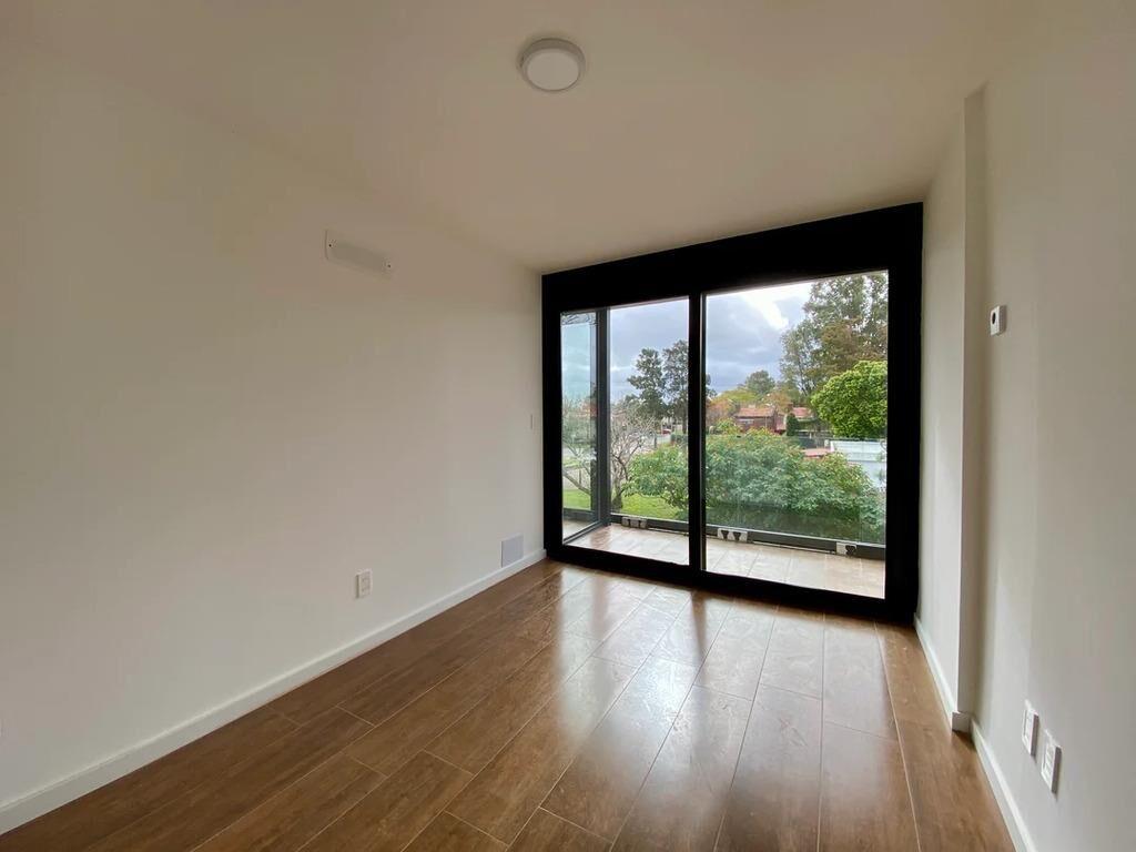 Venta de apartamento de 3 dormitorios, garaje, terraza, Carr