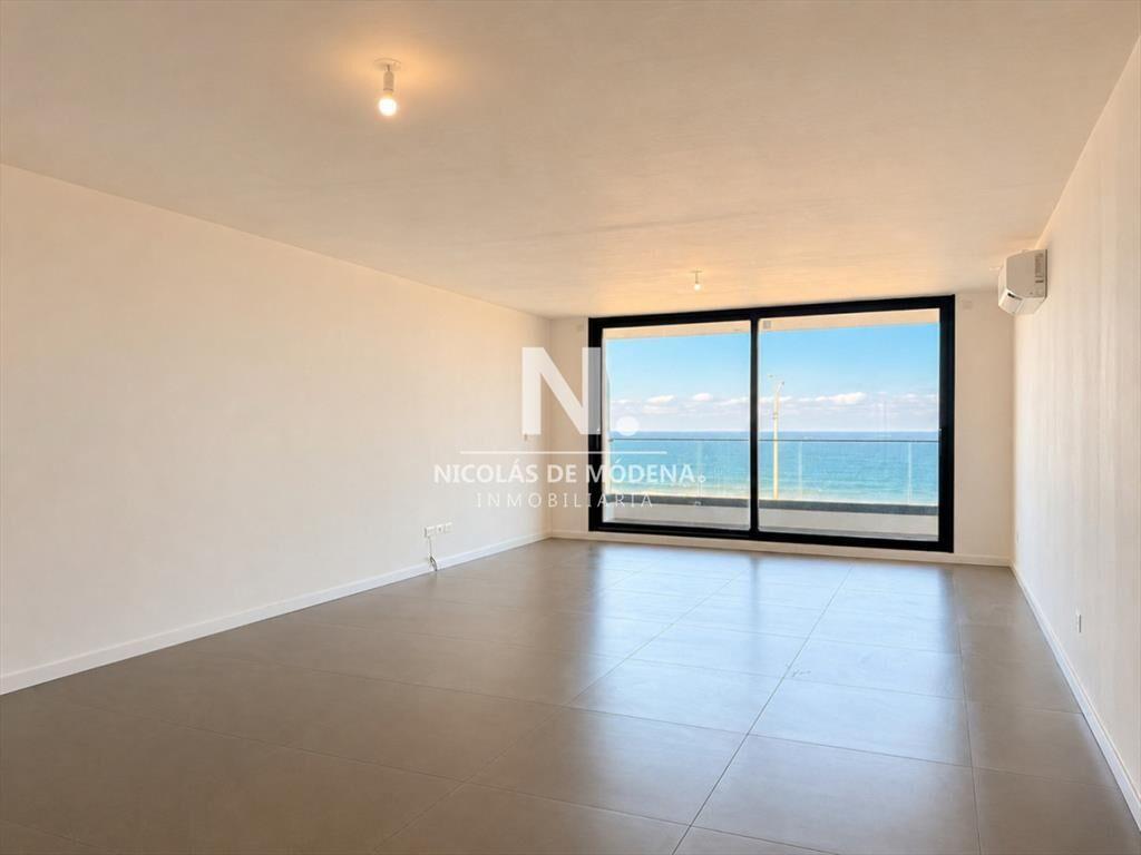 Frente al mar. 3 dormitorios en venta - Aurora -