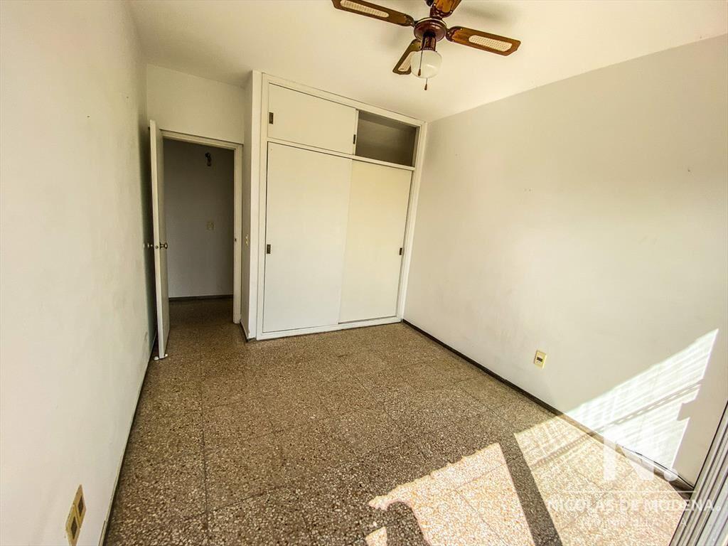 Venta apartamento 2 dormitorios con vista a la playa mansa,