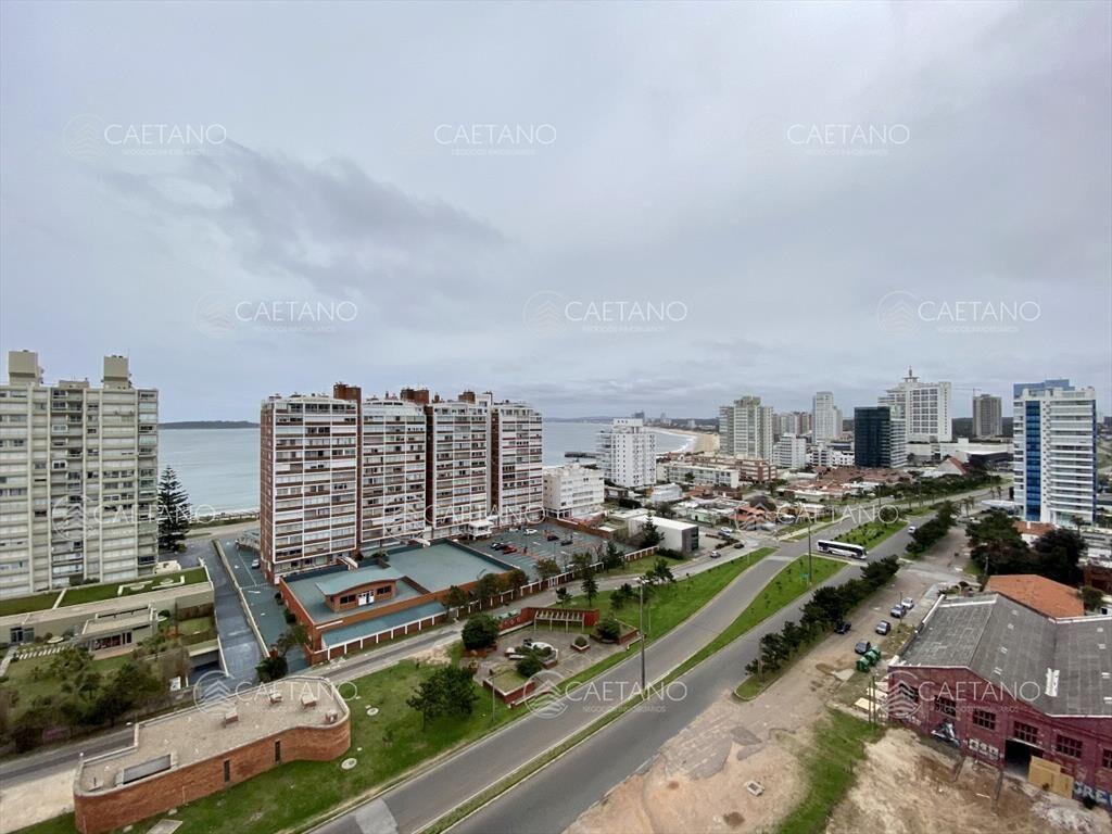 Alquiler invernal, apartamento 2 dormitorios. Playa brava,