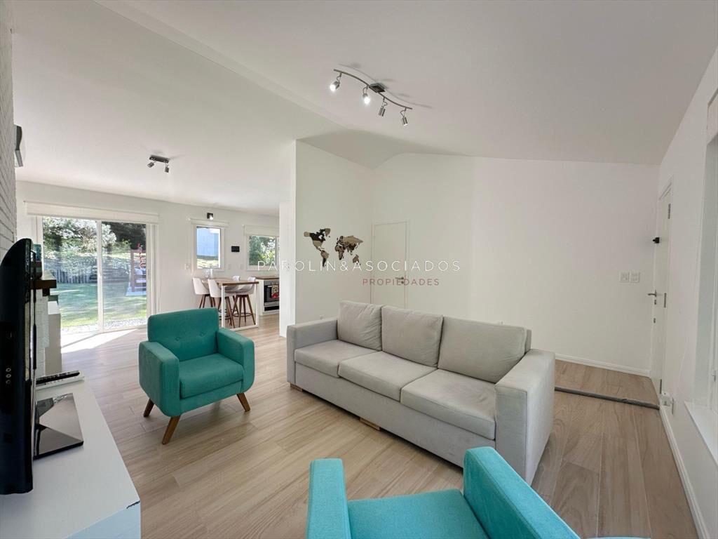 Hermosa casa de 2 dormitorios en venta. San Punta