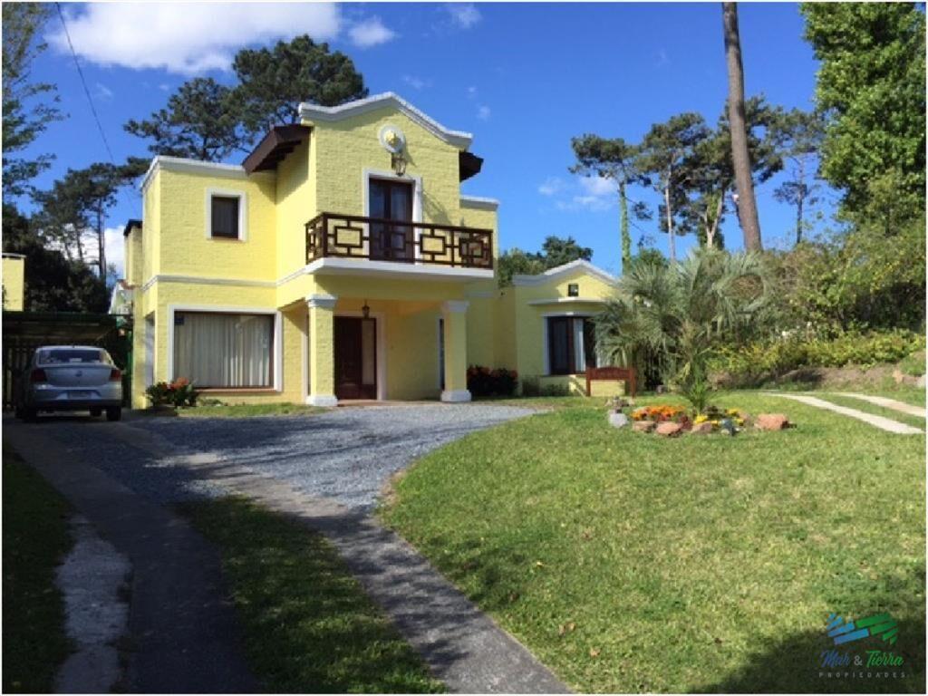 Casa en venta. Totalmente reciclada, bien Punta