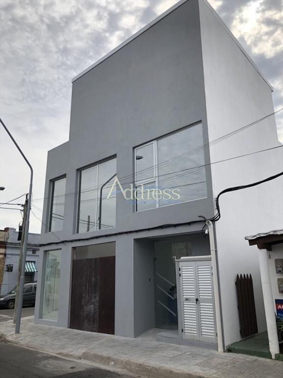 Edificio de oficinas a estrenar en Maldonado