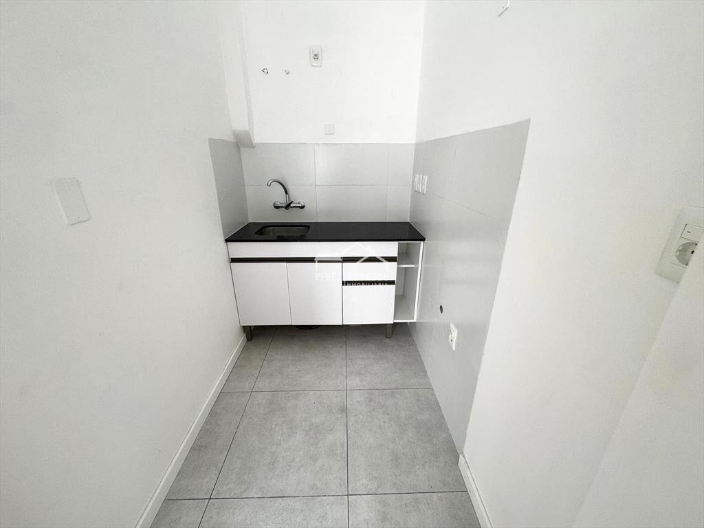 Venta apartamento de 1 dormitorio, planta baja- Carrasco No