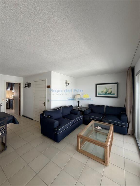 Pent-house en venta de 2 dormitorios en Punta del