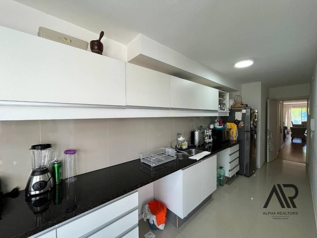 Alquiler Apartamento 3 Dormitorios, 3 Baños Y Garaje En ...