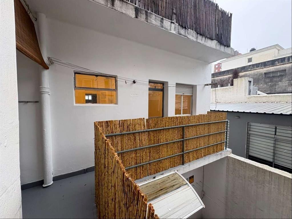 Alquiler 3 dormitorios 2 baños y amplia terraza, amplio y h