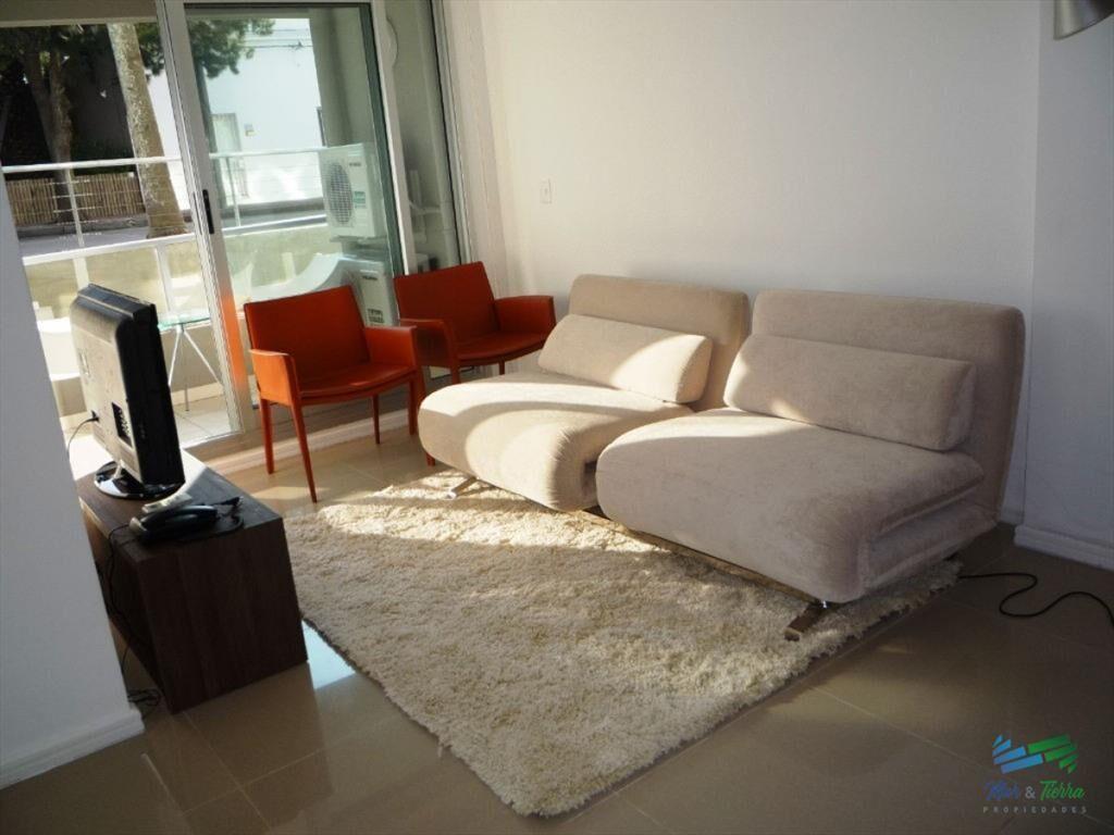 En alquiler y venta.. monoambiente amplio a del
