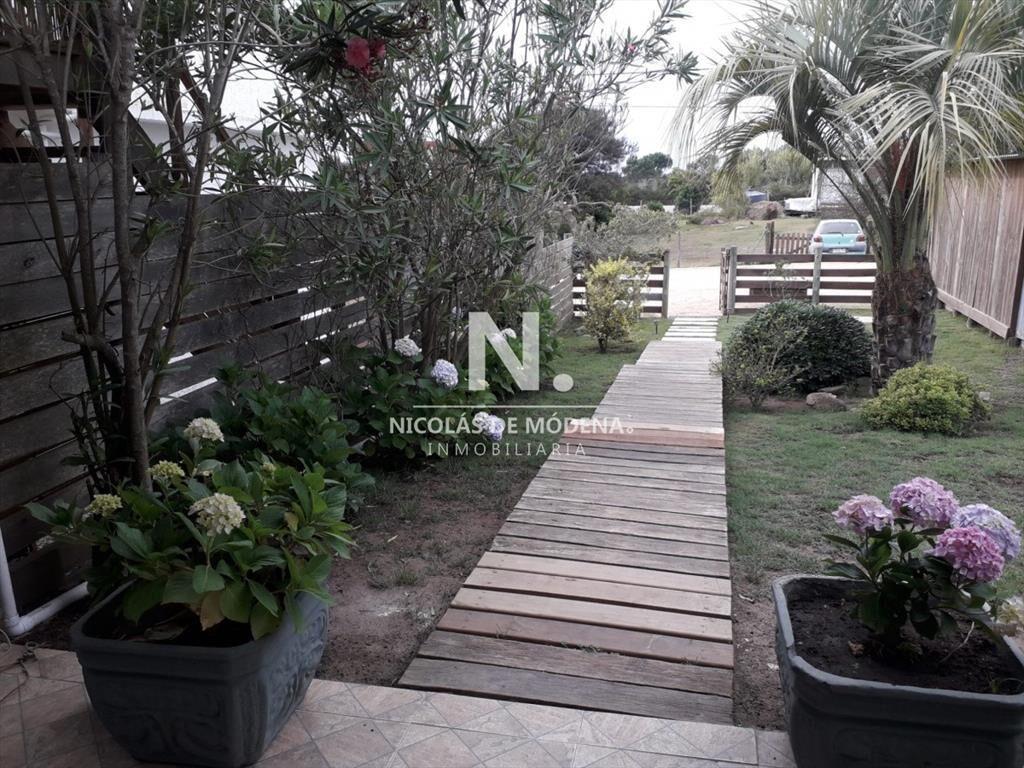 2 casa en ph en venta en La Juanita, ideal para