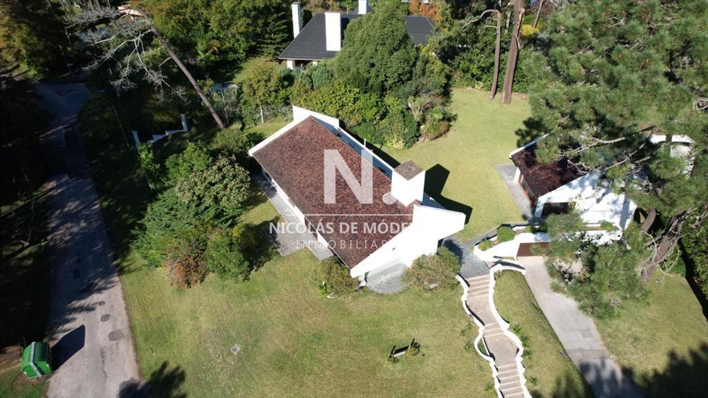 Casa en venta en Lugano, Punta del este, 3 y