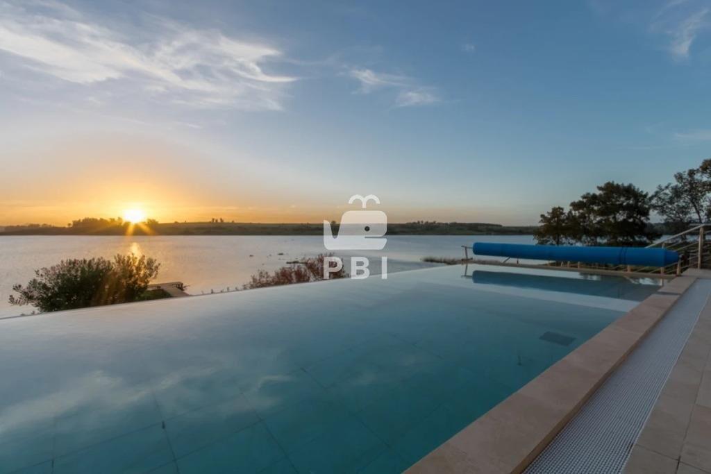 Venta de Chacra 6 DORMITORIOS en Laguna del Punta