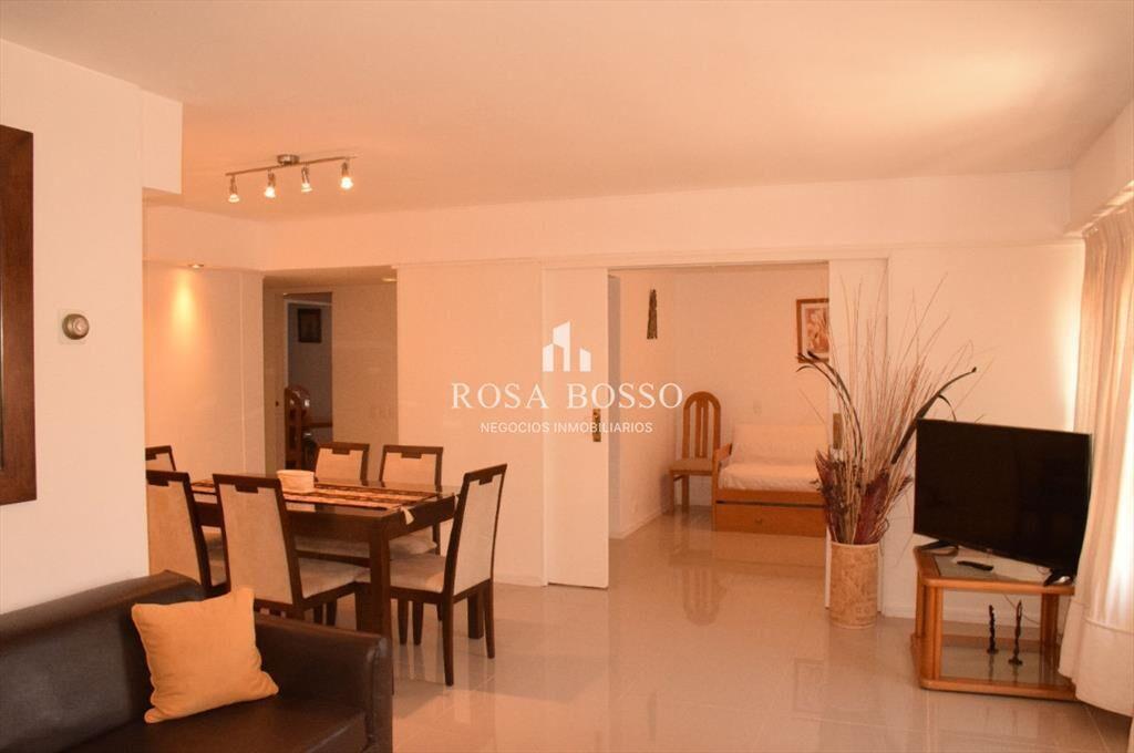 Apartamento en Peninsula, 3 dormitorios *