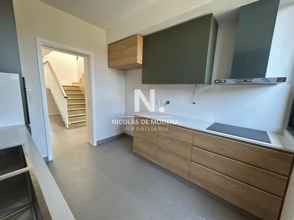 Casa en Venta a Estrenar de 3 Dormitorios y 3 en