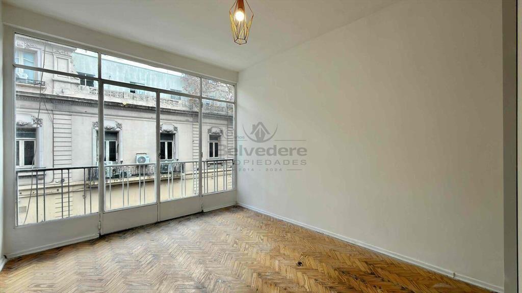 Apartamento alquiler un dormitorio Colonia 1104 Centro Ref.