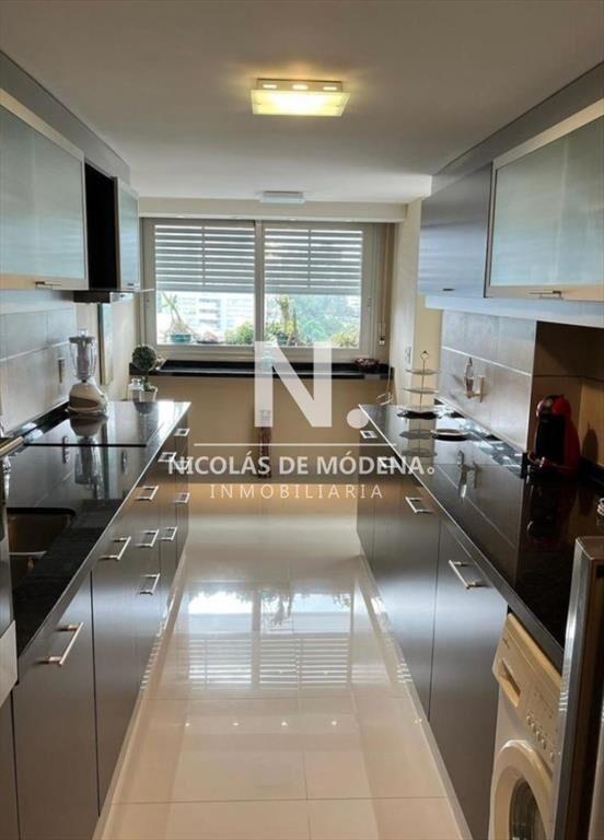 Departamento de 3 dormitorios en venta en Torre