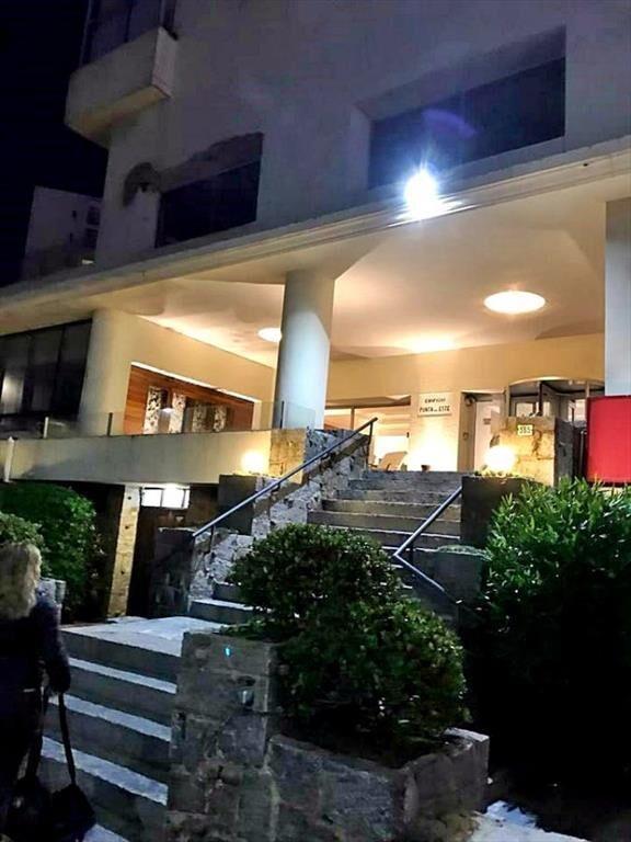 MUY LINDO DEPARTAMENTO A PASOS DE PLAYA BRAVA!!