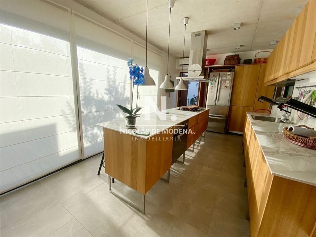 EXCELENTE PROPIEDAD DE 3 DORMITORIOS EN VENTA, BURNET PUNTA