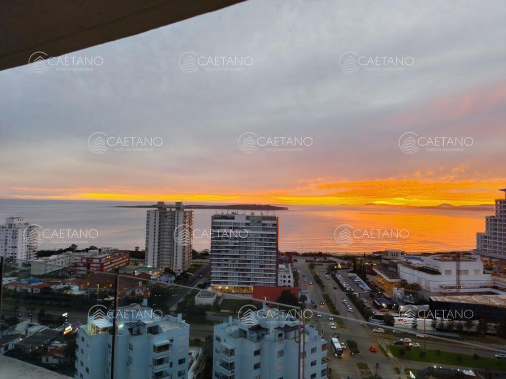 Venta apartamento 2 dormitorios. Playa mansa, del