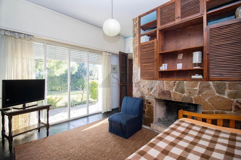 Venta Casa 4 dormitorios y apartamento independiente en Sol