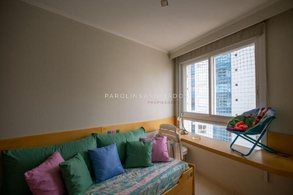 Apartamento en venta de 3 dormitorios en Tower,