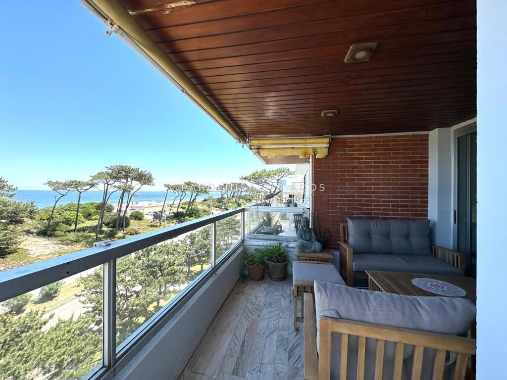 Penthouse en Venta de 3 dormitorios en Playa Mansa, Punta d