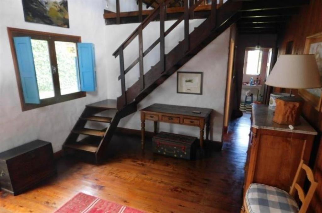 CASA EN VENTA DE 5 DORMITORIOS EN LA BARRA